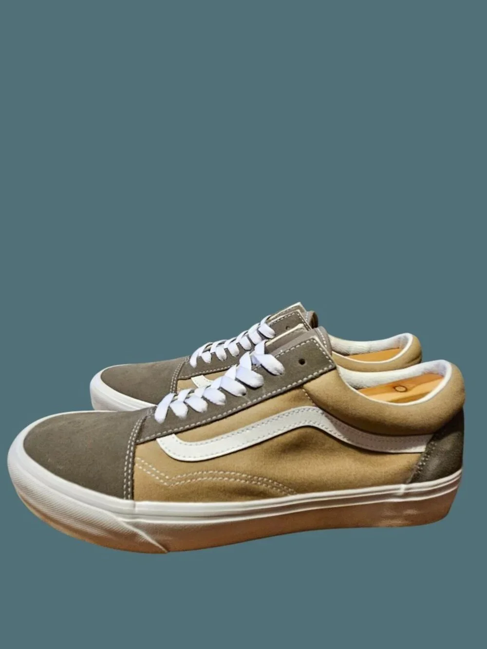 Vans very good